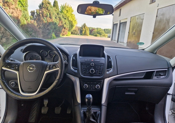 Opel Zafira cena 32900 przebieg: 221289, rok produkcji 2014 z Witnica małe 562